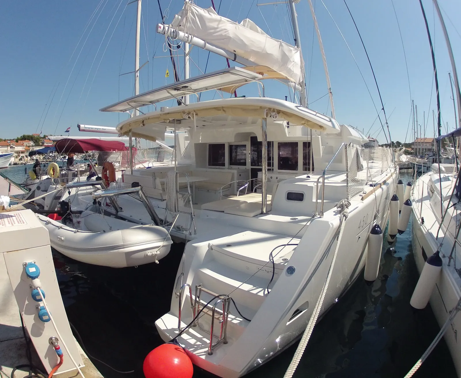 Lagoon 450 (2013)