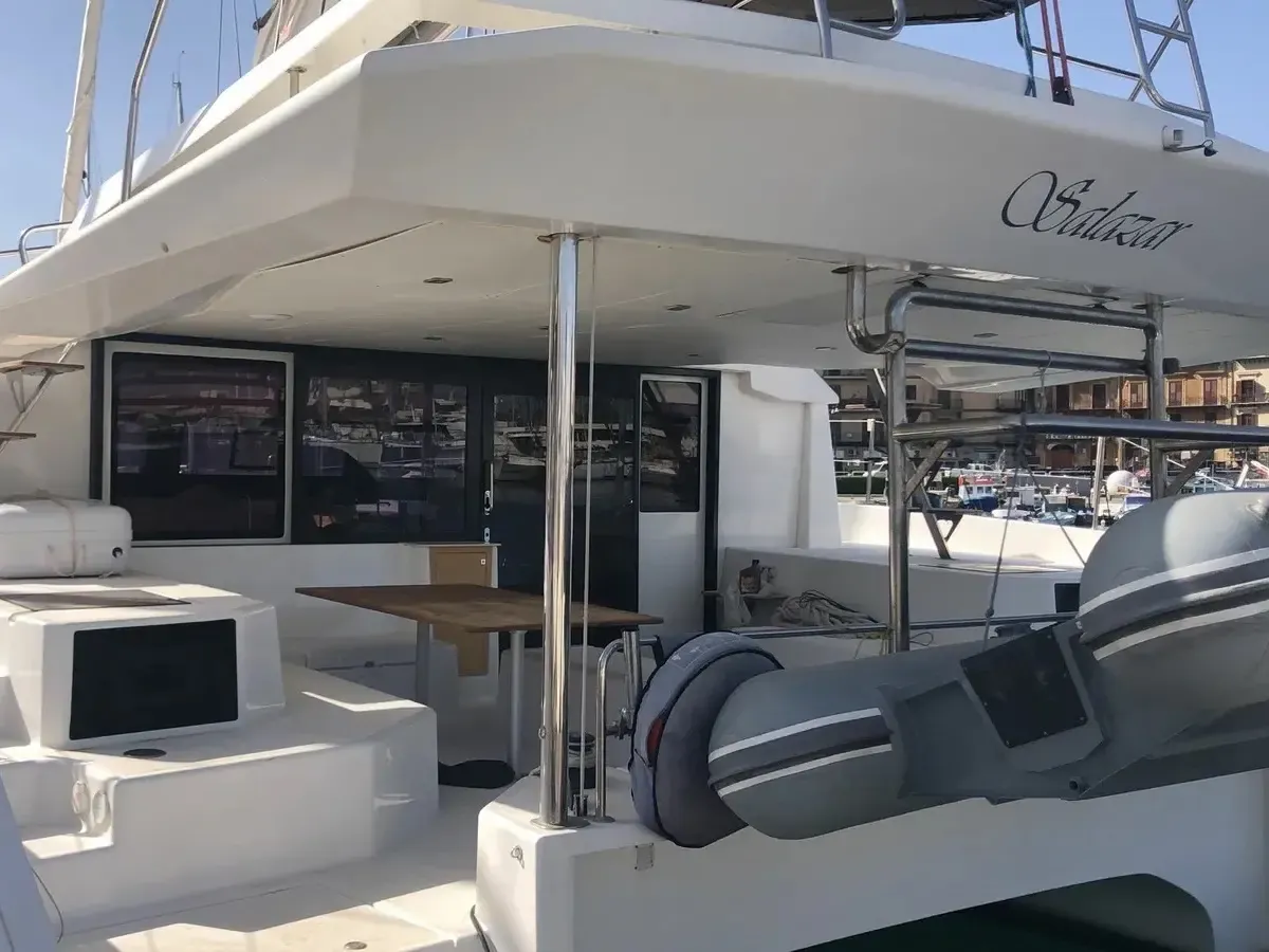 Dufour 48 Cat (2022)