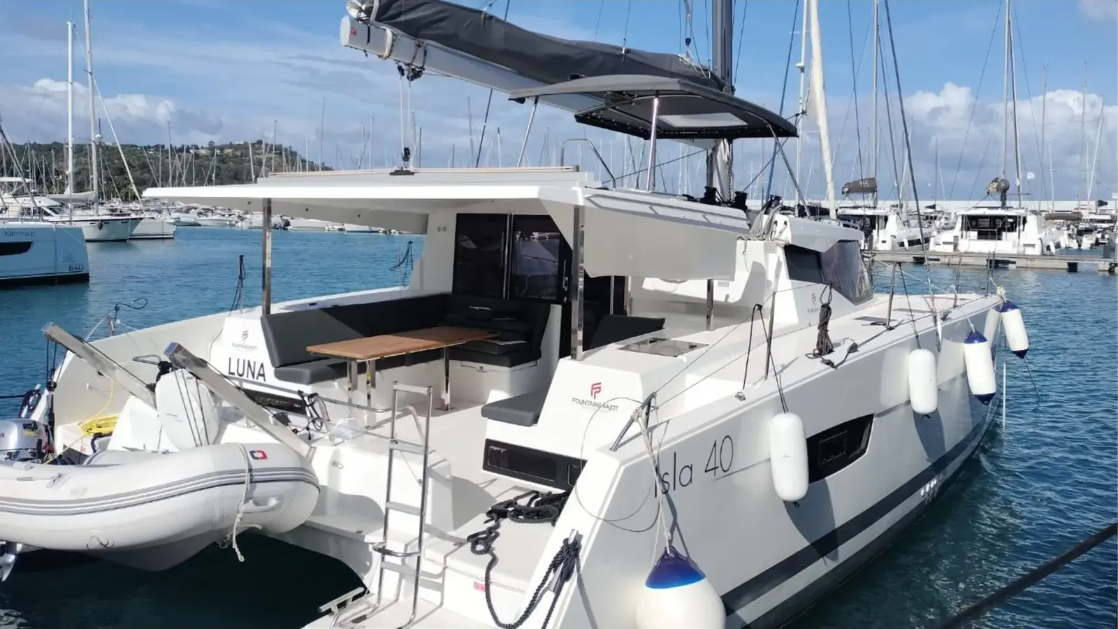 Isla 40 (2023)