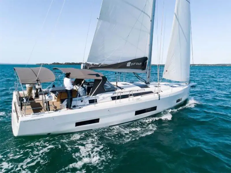Dufour 470 (2022)