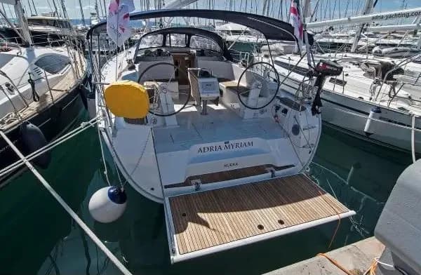 Bavaria Cruiser 46 (2017)