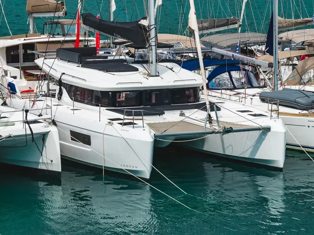 Lagoon 43 (2026)