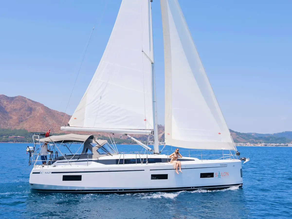 Bavaria C42 (2024)