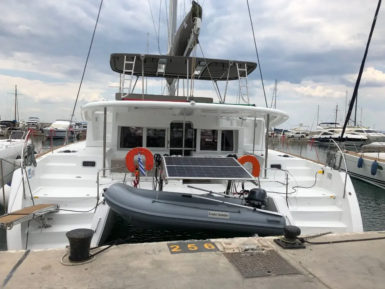 Lagoon 450 Fly (2019)