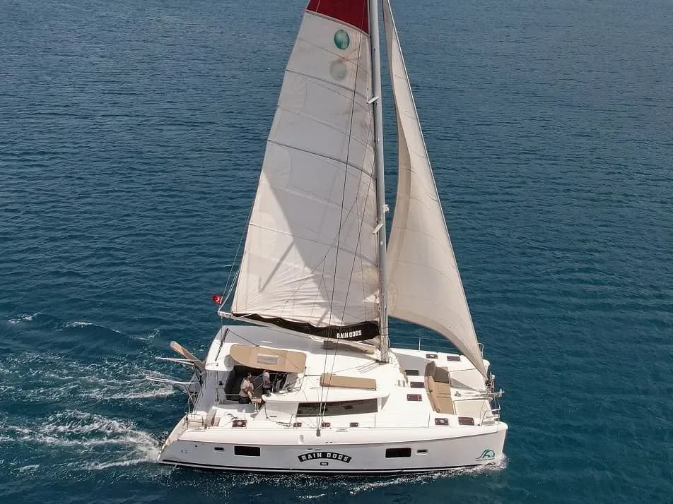 Lagoon 421 (2013)