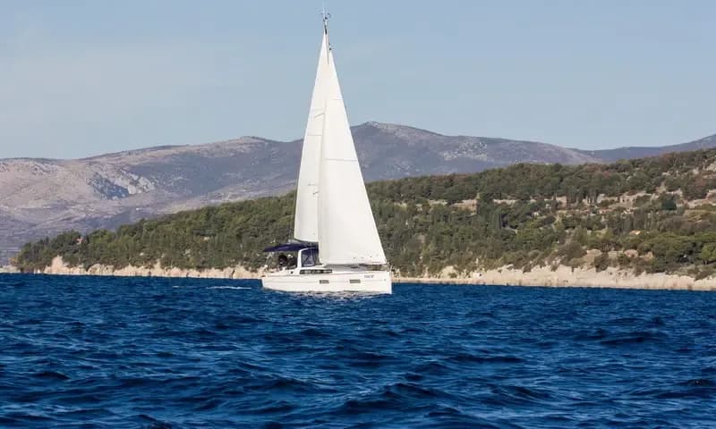 Oceanis 38 (2016)