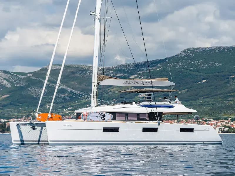 Lagoon 620 (2017)