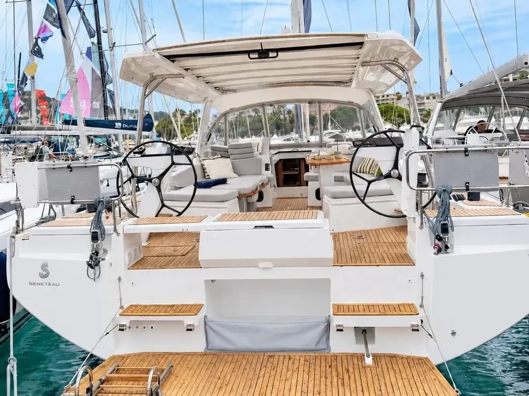 Oceanis 52 (2027)