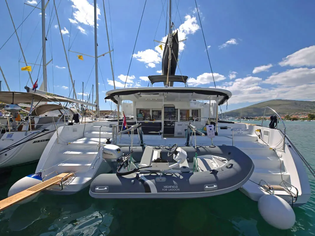 Lagoon 450 Fly (2019)