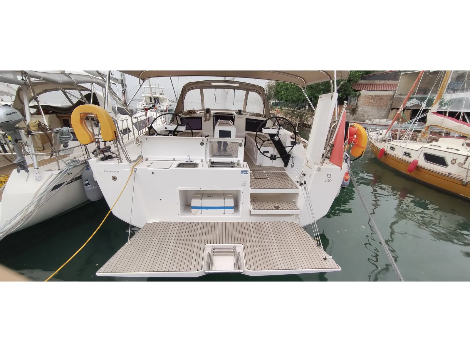 Dufour 430 (2022)