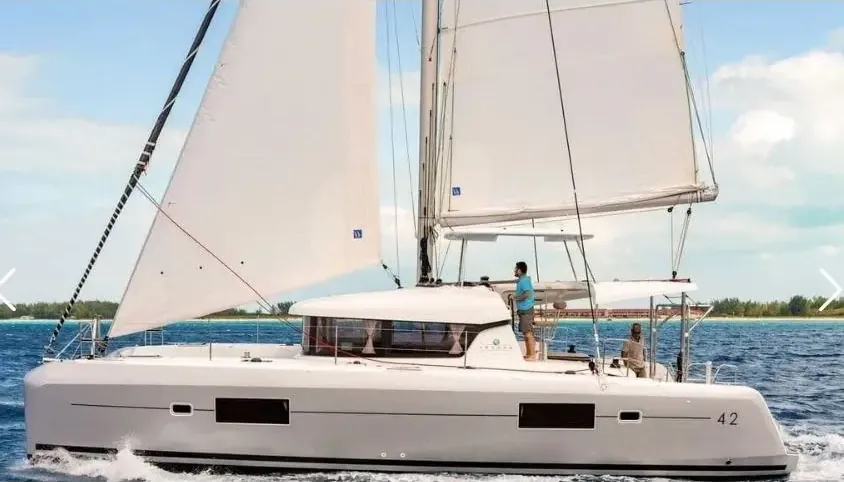 Lagoon 42 (2021)