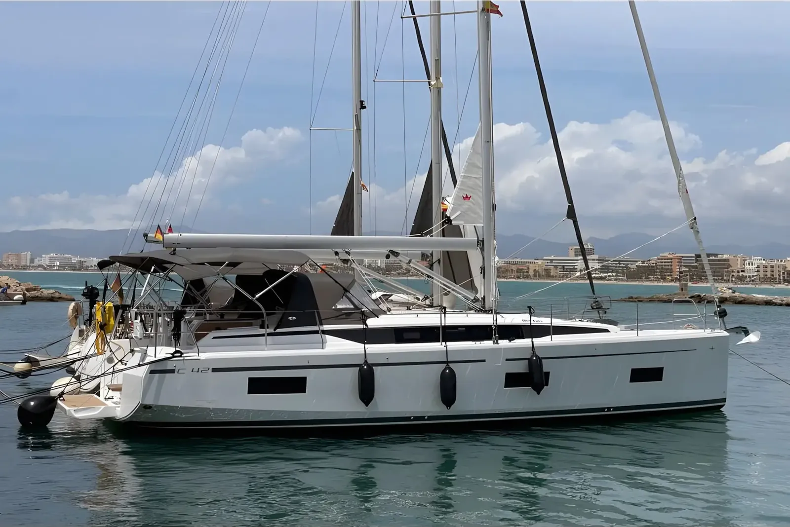 Bavaria C42 (2024)