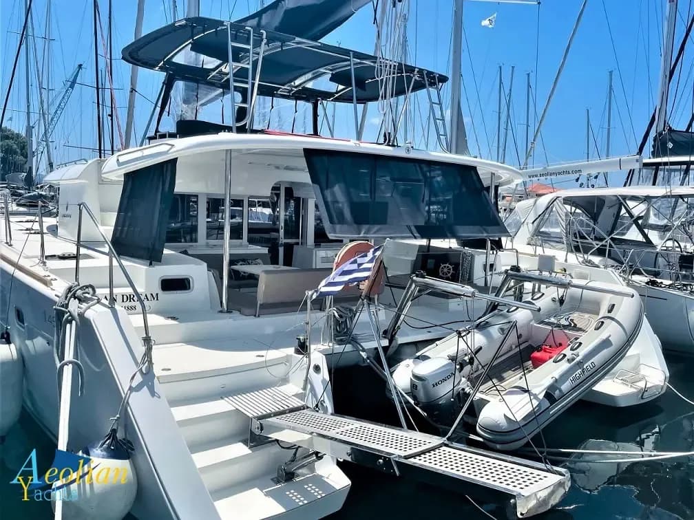 Lagoon 450 Fly (2018)