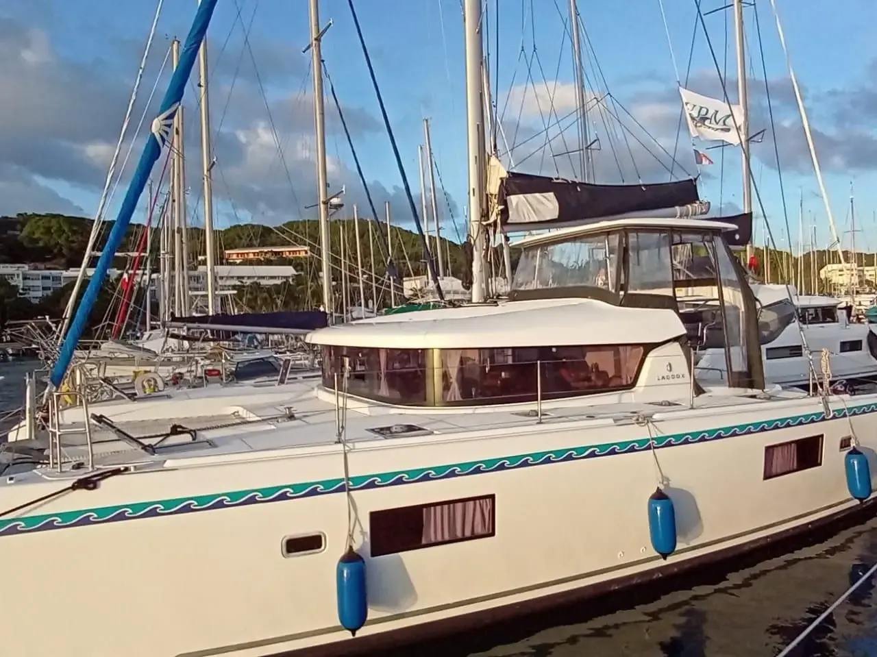 Lagoon 42 (2018)
