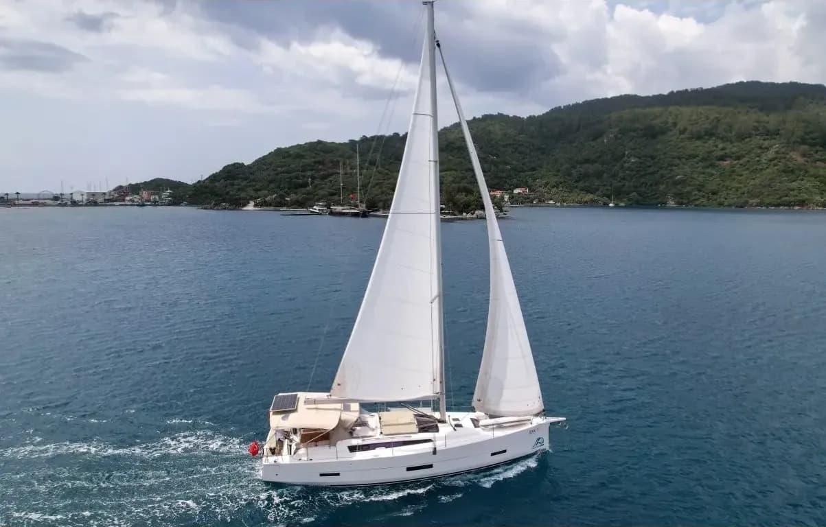 Dufour 430 (2022)
