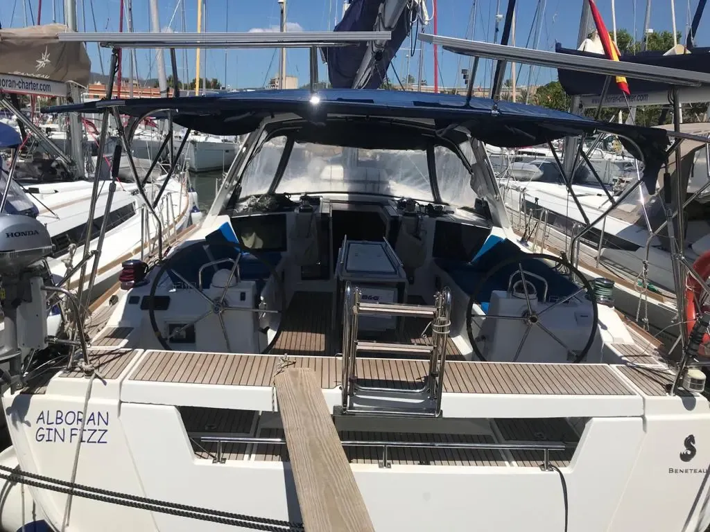 Oceanis 45 (2016)