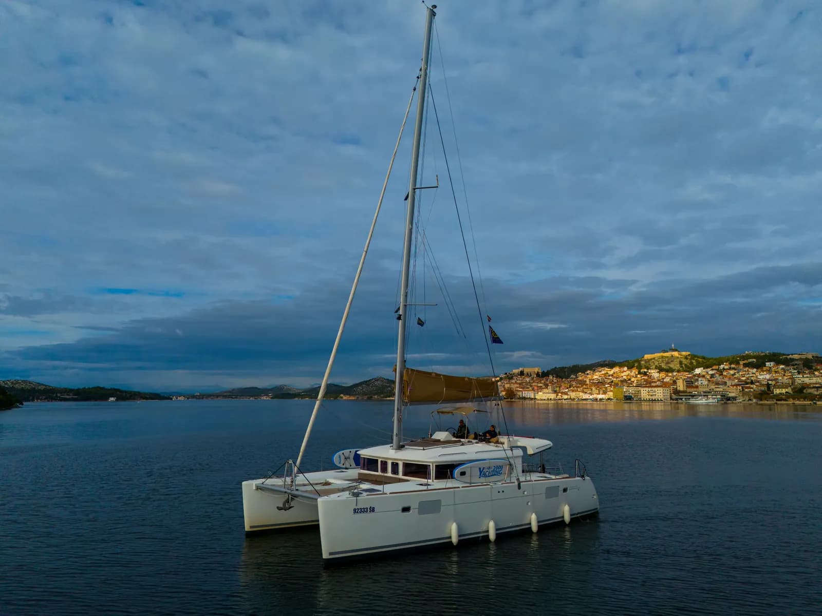 Lagoon 450 (2012)