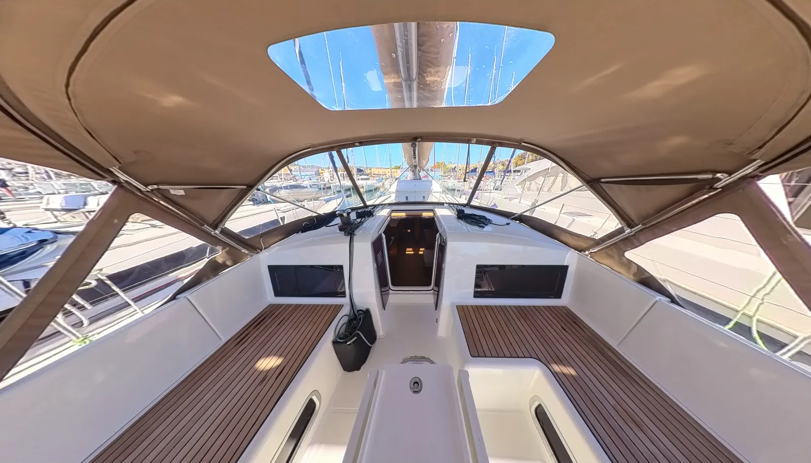 Sun Odyssey 490 (2023)