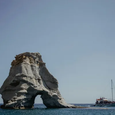 Von Athen nach Milos: Segelroute für eine Woche